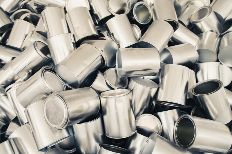 ómo almacenar latas de aluminio para reciclar