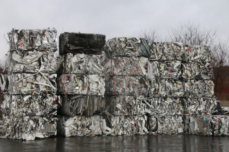 Reciclaje de aluminio en Matadepera